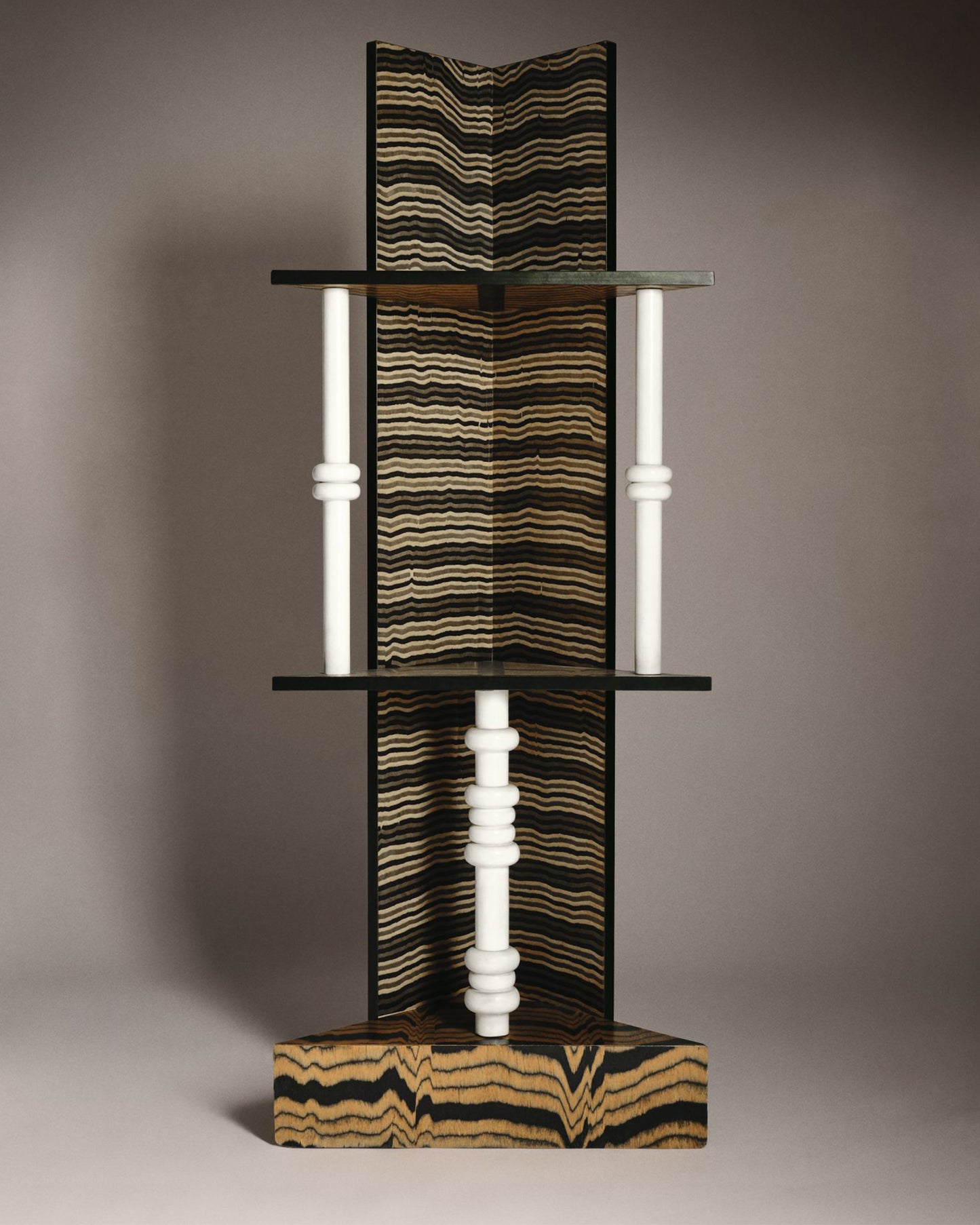 VINTAGE NATALIE DU PASQUIER - Armoire d'angle -Yves Salomon Editions