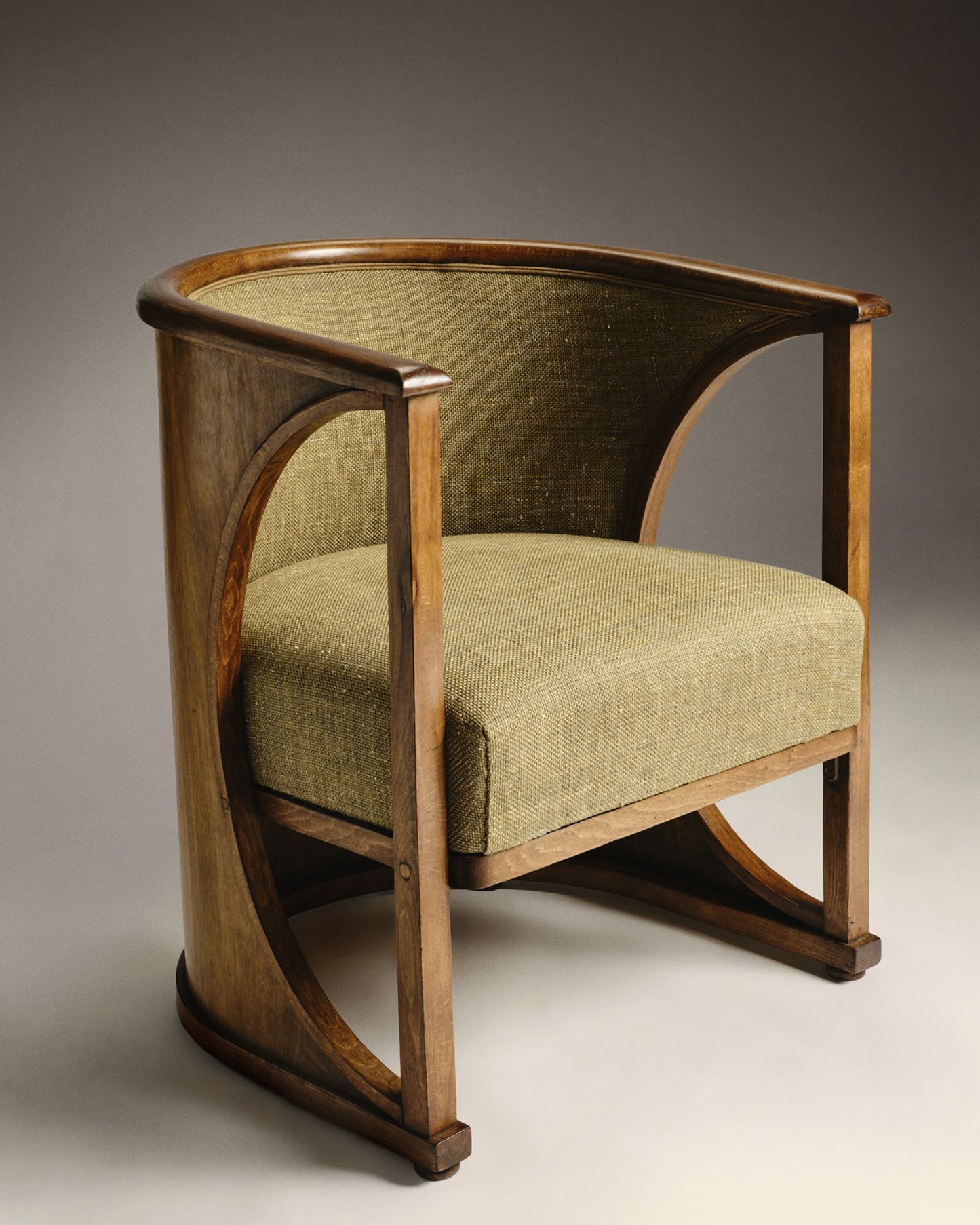 VINTAGE JOSEF HOFFMANN - Fauteuil demi-lune modèle 428 -Yves Salomon Editions
