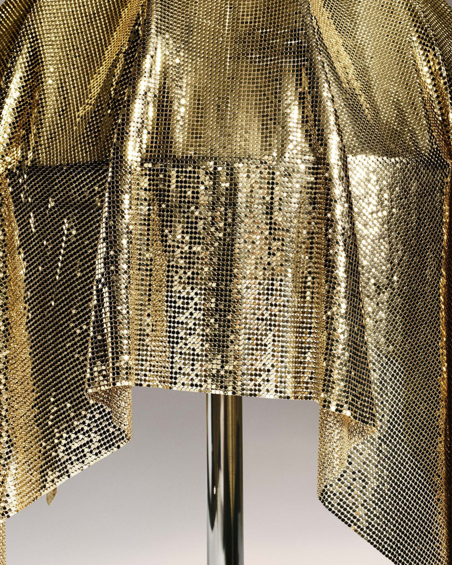 DIMORE - Lampe de tale en maille et laiton -Yves Salomon Editions