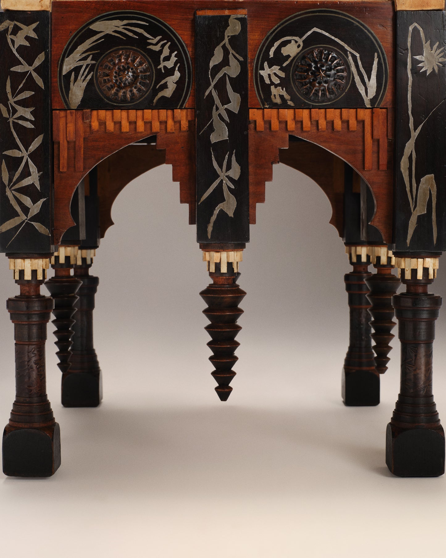 VINTAGE CARLO BUGATTI - Chair