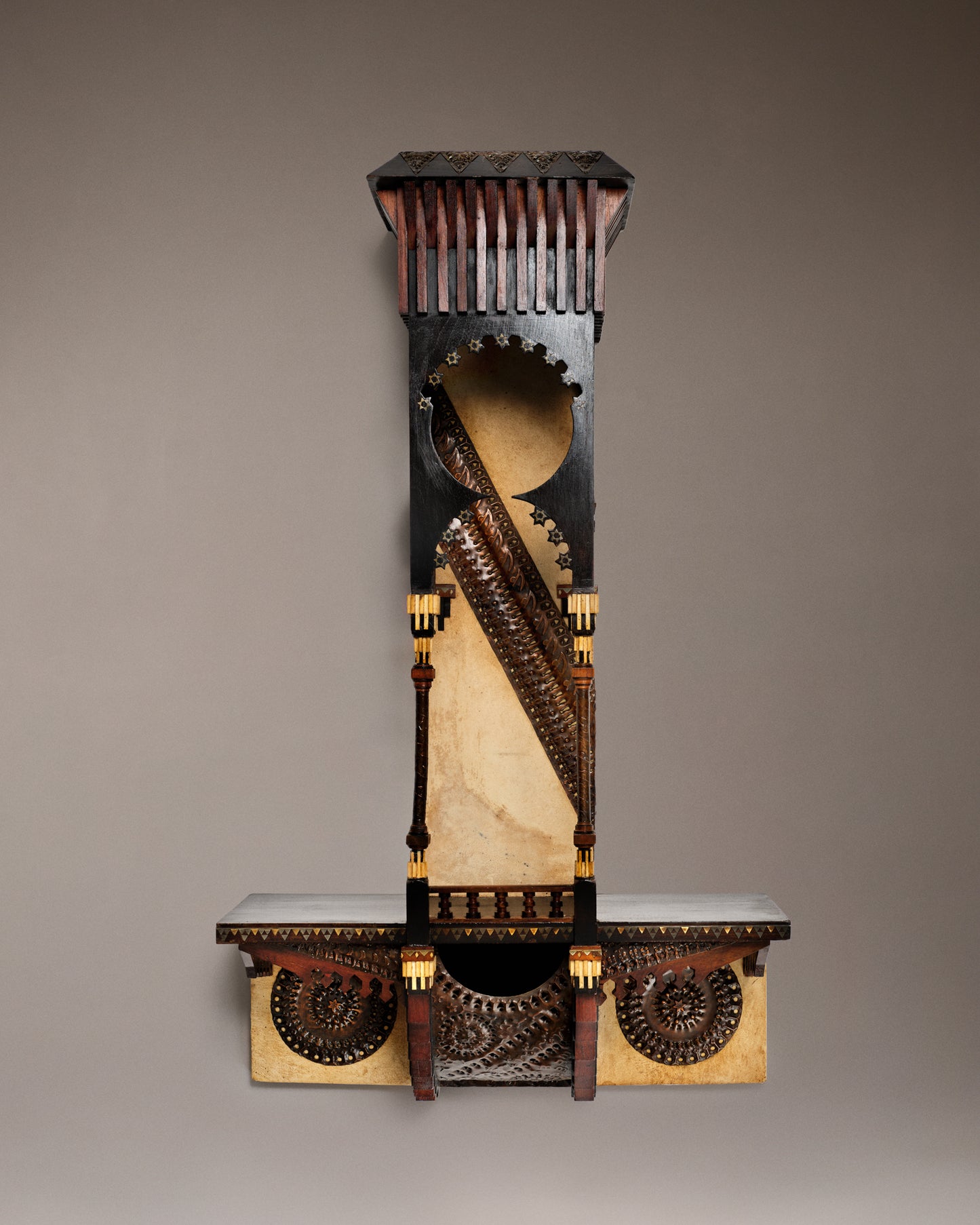 VINTAGE CARLO BUGATTI - Etagère
