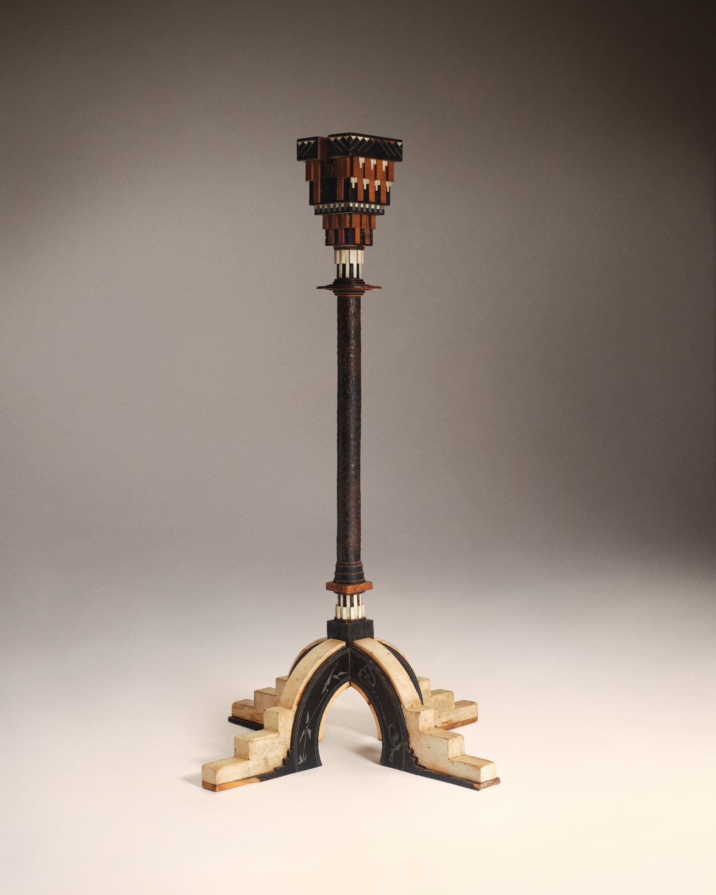 VINTAGE CARLO BUGATTI - Stand table