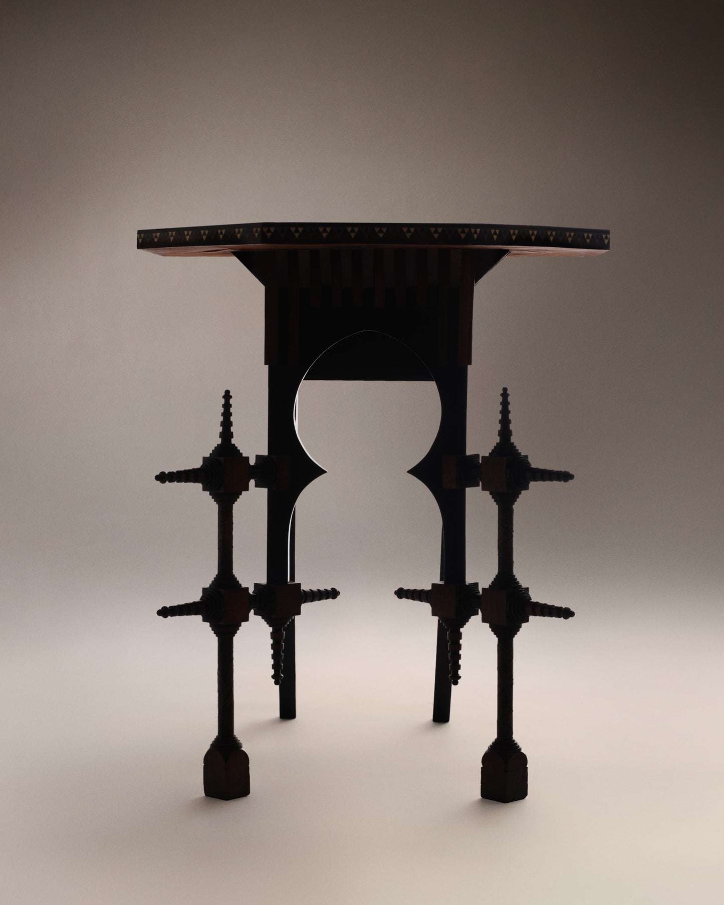 VINTAGE CARLO BUGATTI - Side table