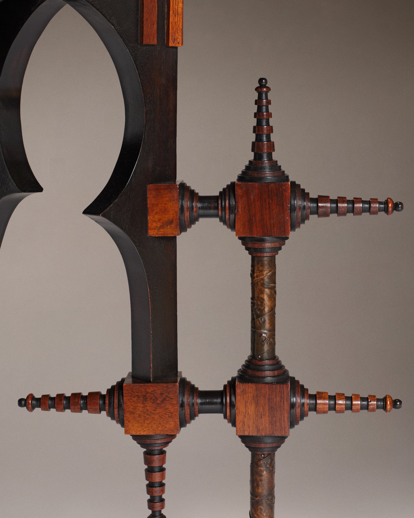 VINTAGE CARLO BUGATTI - Side table